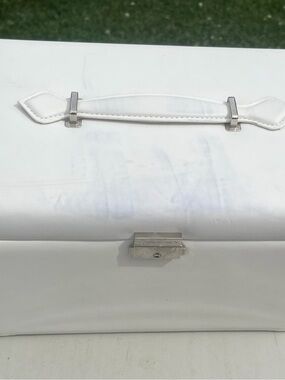 White Jewelry Case with Silver Hardware and Handle